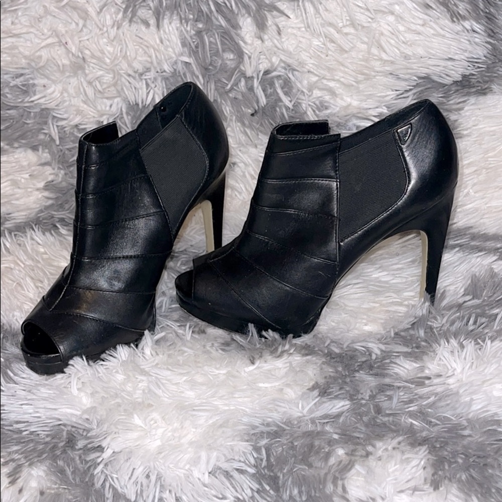 ✨Calvin Klein Samarah Booties